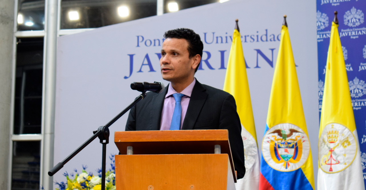 Titulo Pontificia Universidad Javeriana