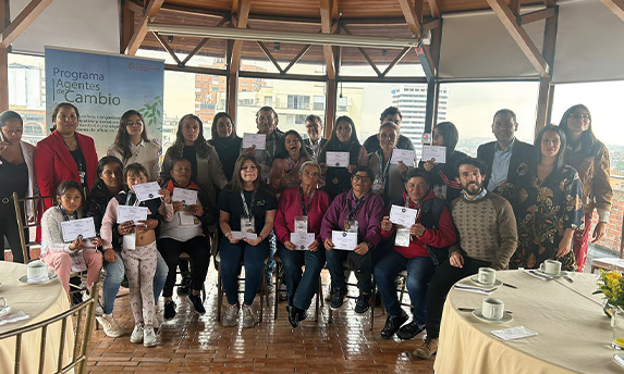 Javeriana rinde homenaje a los recicladores del programa Agentes de Cambio Pontificia Universidad Javeriana