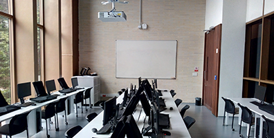 Sala CAD/CAM / CAD/CAM Room
